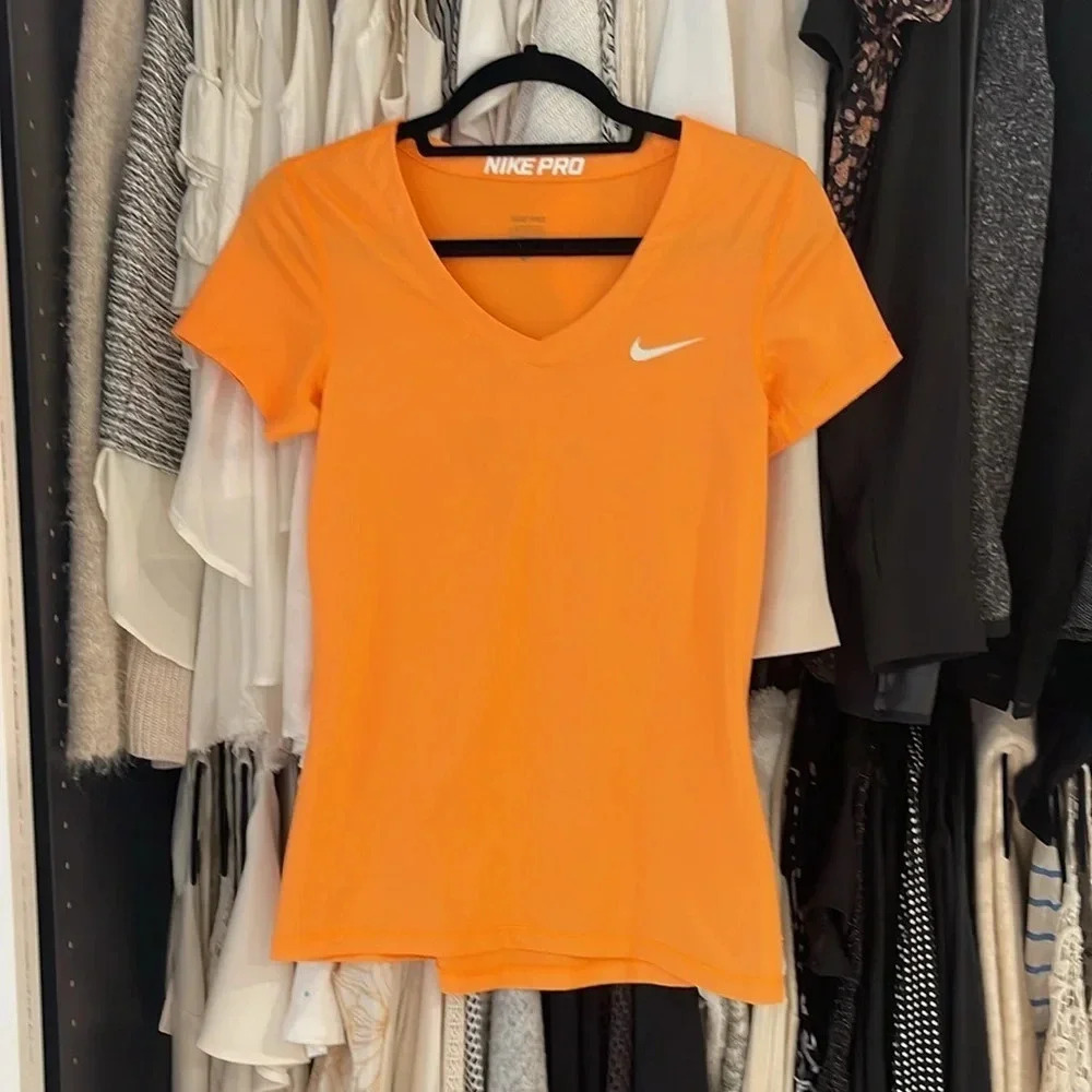 Nike Pro Top - Picture 6 of 8